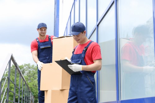 Student move preparation checklist with boxes and labelled belongings